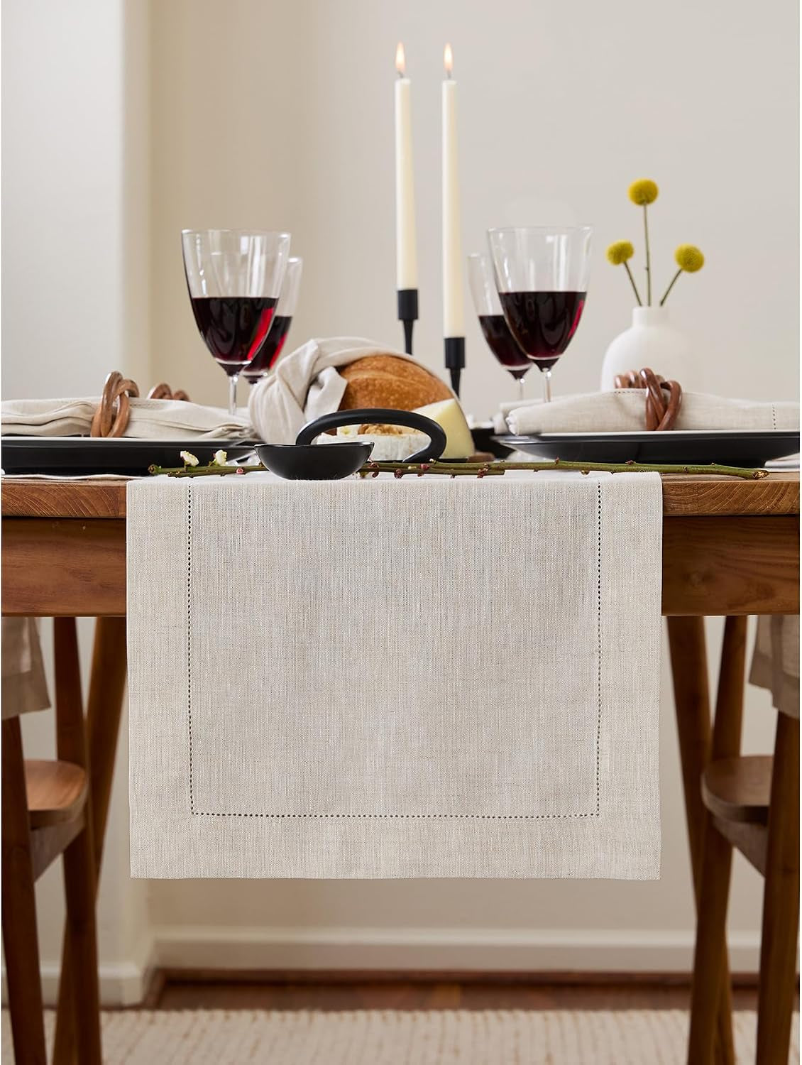 The Linen Table Runner