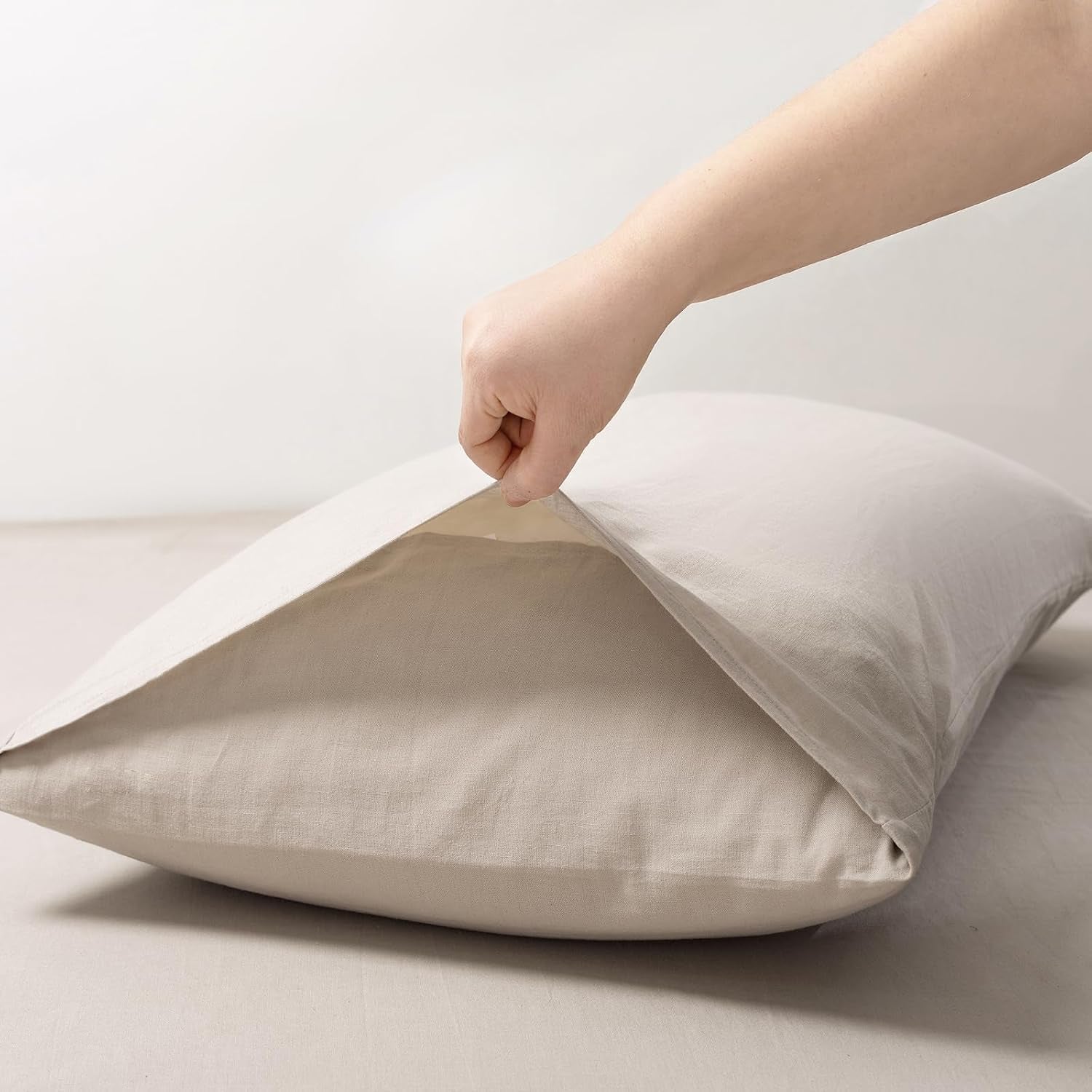 The Linen Pillowcases — Pair